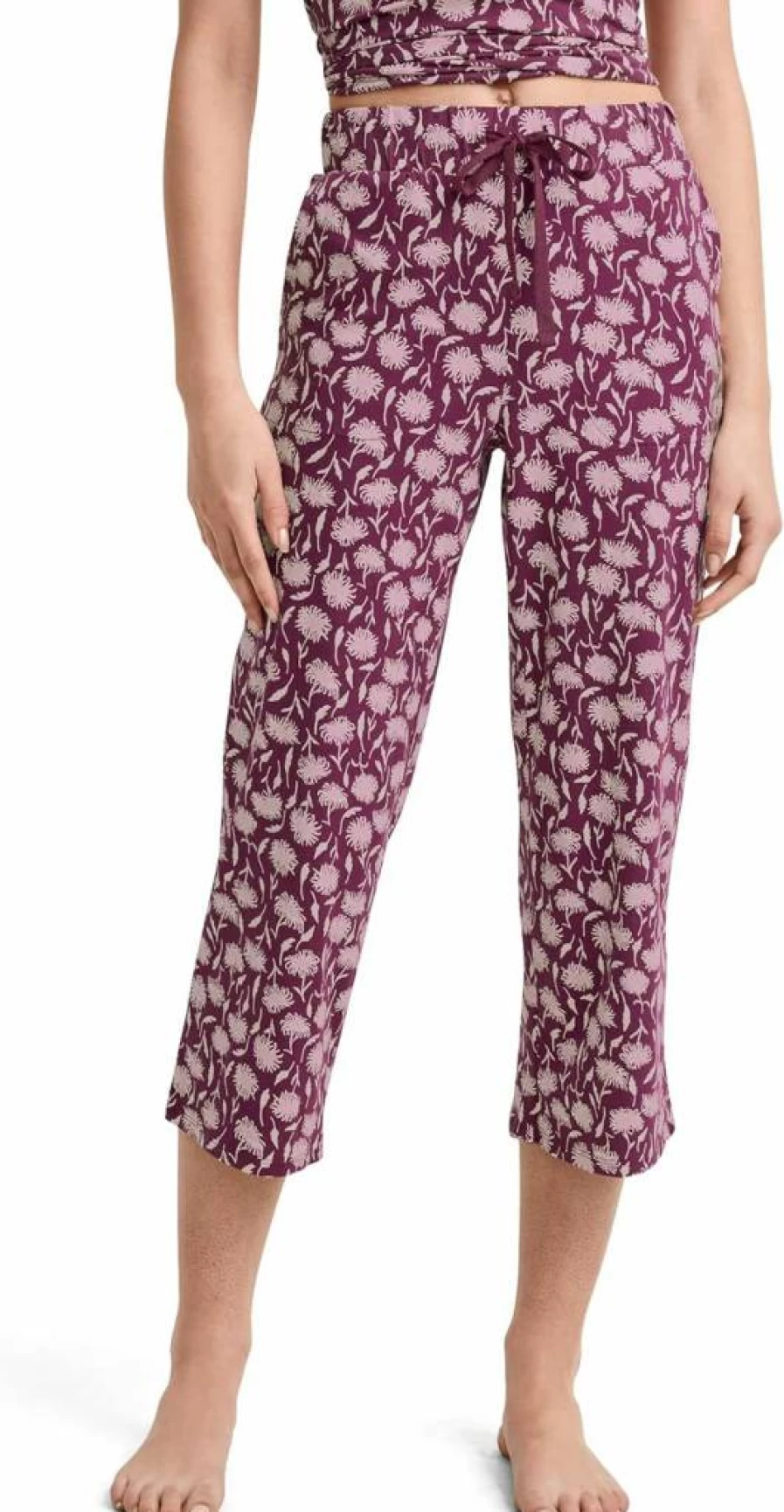 Jockey Women's Organic Cotton Stretch Capri Sleepwear Pajama Set
