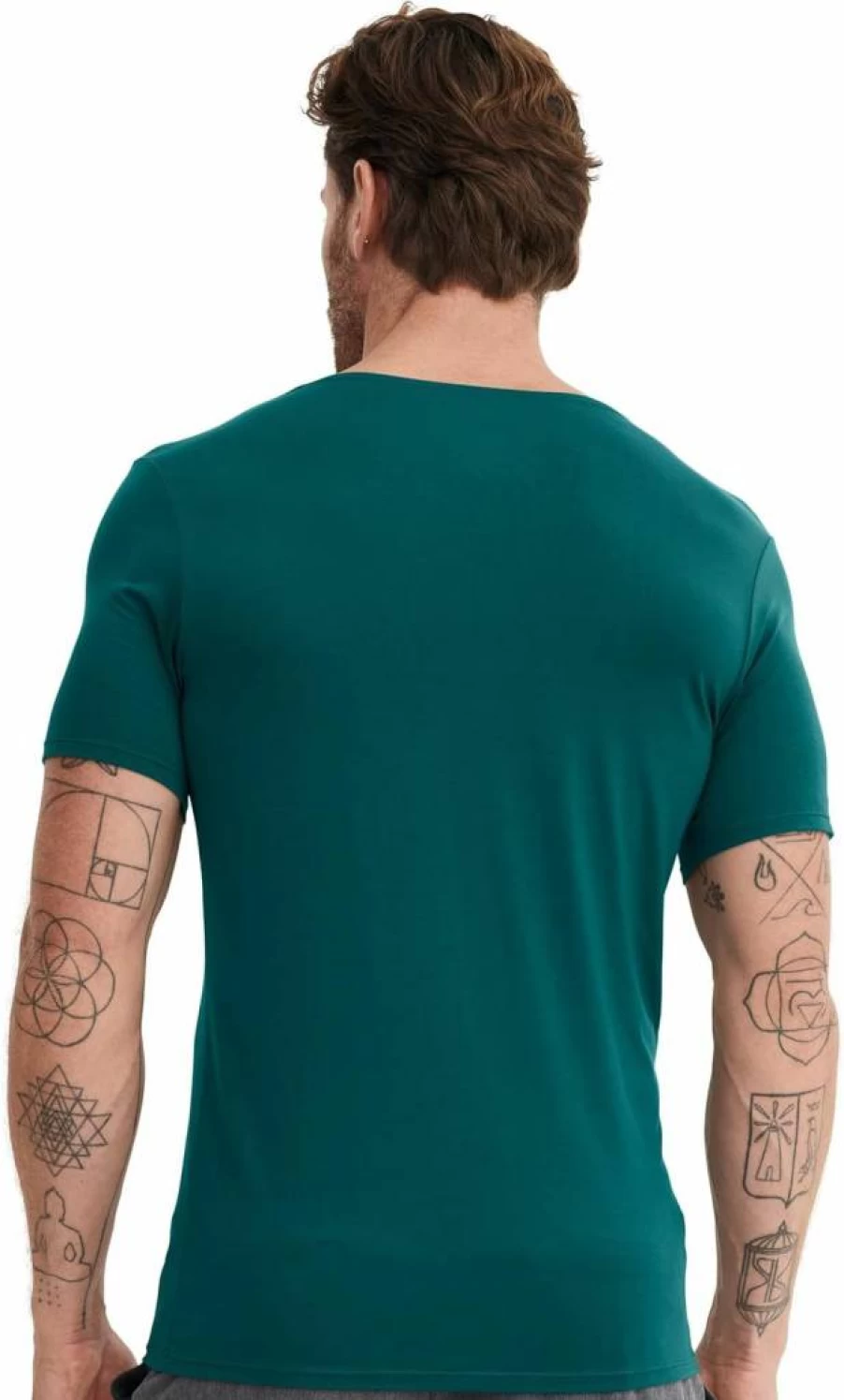 Jockey Men's Ultra Soft Modal V-Neck Undershirt - Breathable Active Comfort Fit Undertop